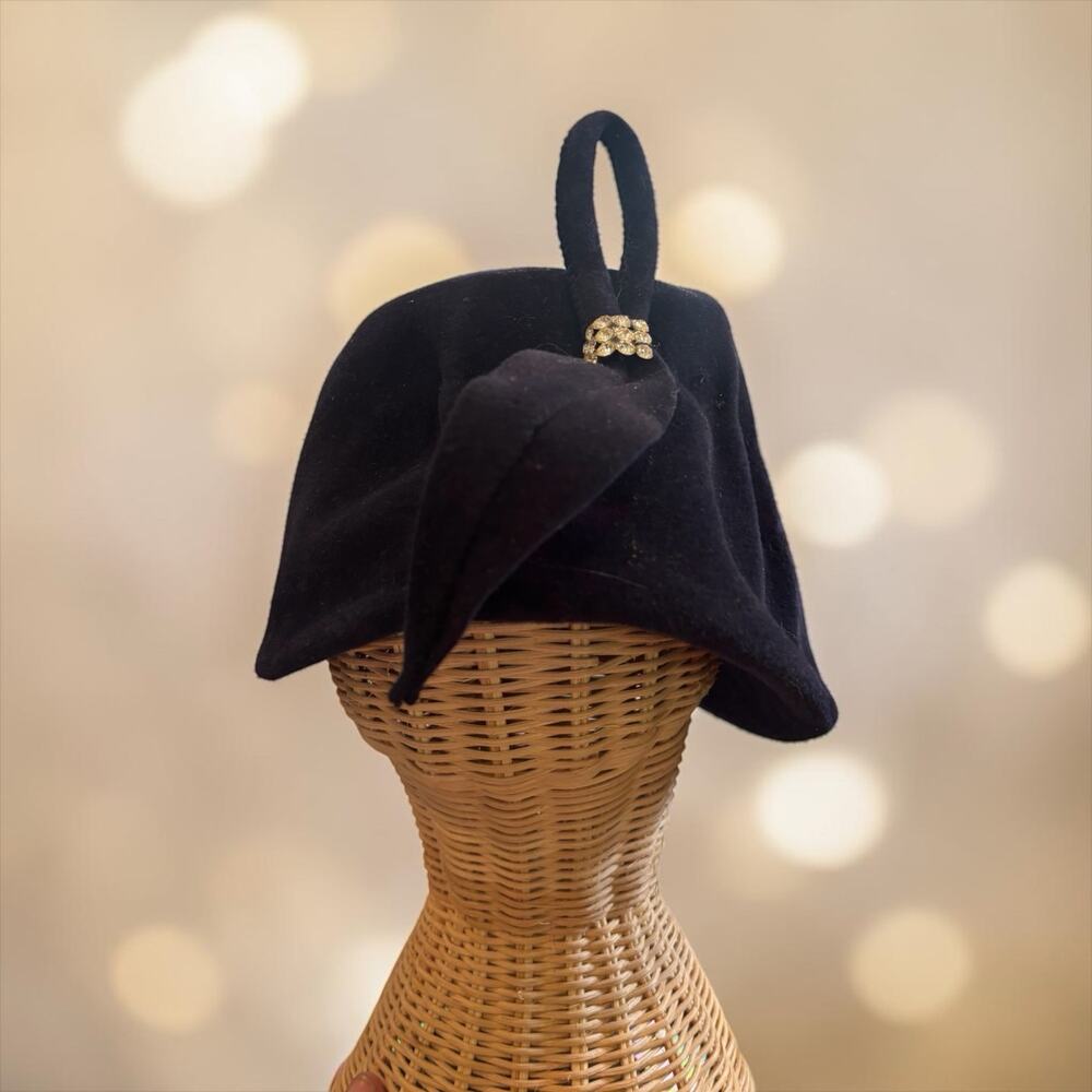 Vintage Black Velour Sculptural Cocktail Hat Rhinestone Loop 50s 60s Glam